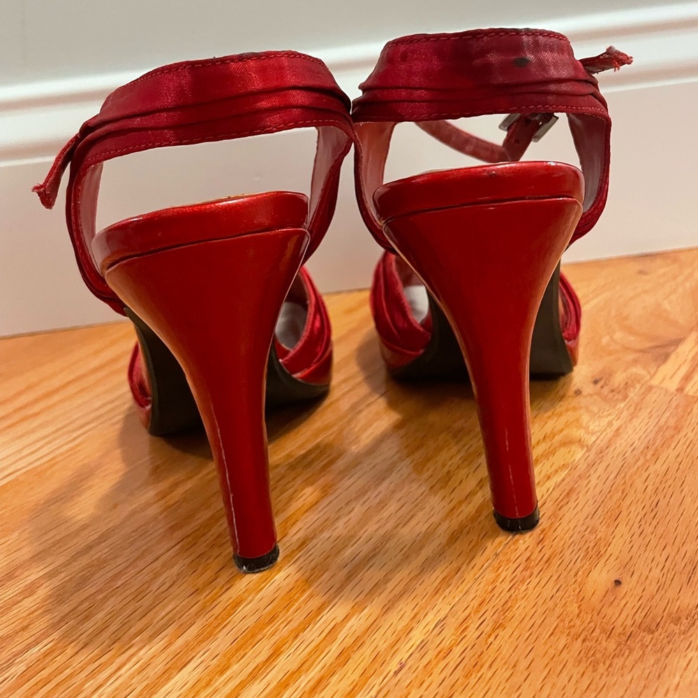Delicious platform shoes! - Picture 3 of 7